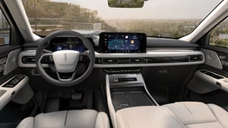 2025 Lincoln Lincoln Aviator Internal Image 2